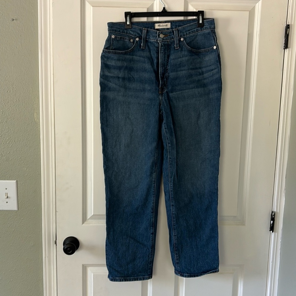Madewell high rise “the perfect vintage straight jean”. Size 30 (size 10)
